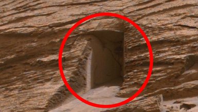 Mars'taki kapı gerçek mi? NASA'nın paylaşımı sonrası Mars'taki kapıya benzer görüntü olay oldu