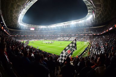 Vodafone Park’ta Beşiktaş taraftarından Fenerbahçe taraftarını kızdıran tezahürat!