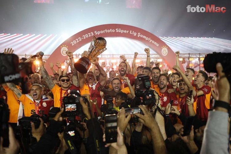 TRANSFER HABERİ - Mertens Galatasaray'a eski takım arkadaşını getiriyor!