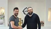 Tandoğan’dan 1.5 yıllık imza