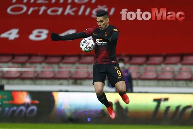 Son dakika spor haberleri: Kayserispor Galatasaray maçına Radamel Falcao damgası! Sosyal medyayı salladı