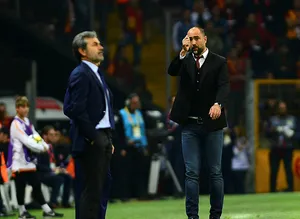 ’Alın şu adamı başımdan’