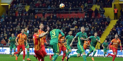 Rıdvan Dilmen: Fenerbahçe'nin deplasman performansına dikkat çekti