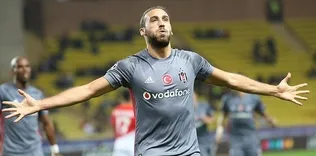 Newcastle United Cenk için geliyor