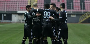 Güle oynaya zafer