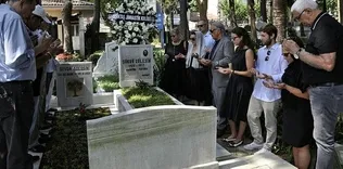 Şükrü Gülesin anıldı