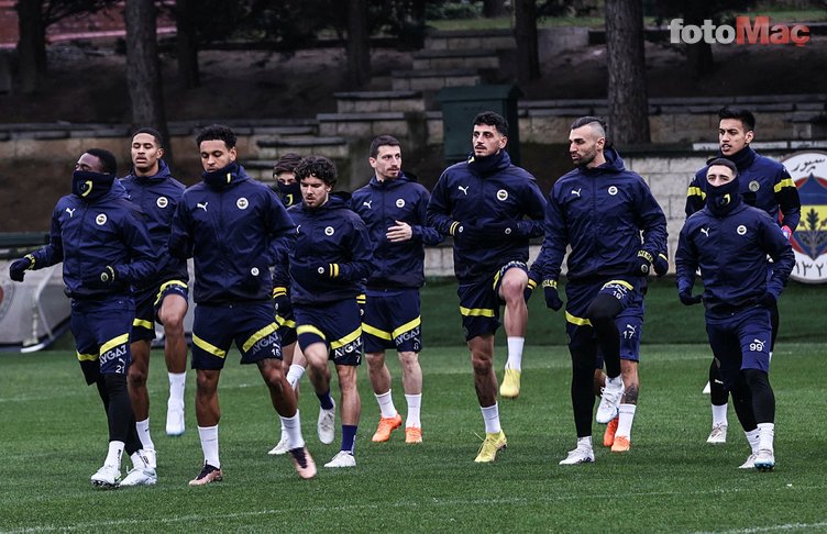 Performansı eleştiriliyordu! Fenerbahçe'den flaş Szalai kararı