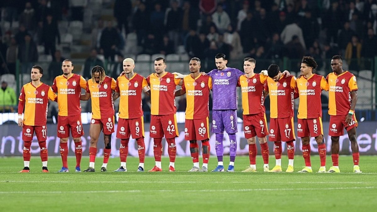 Galatasaray'da Abdülkerim Bardakcı ve Yunus Akgün'den Fenerbahçe'ye gönderme!