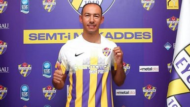 Eyüp’ten imza şov