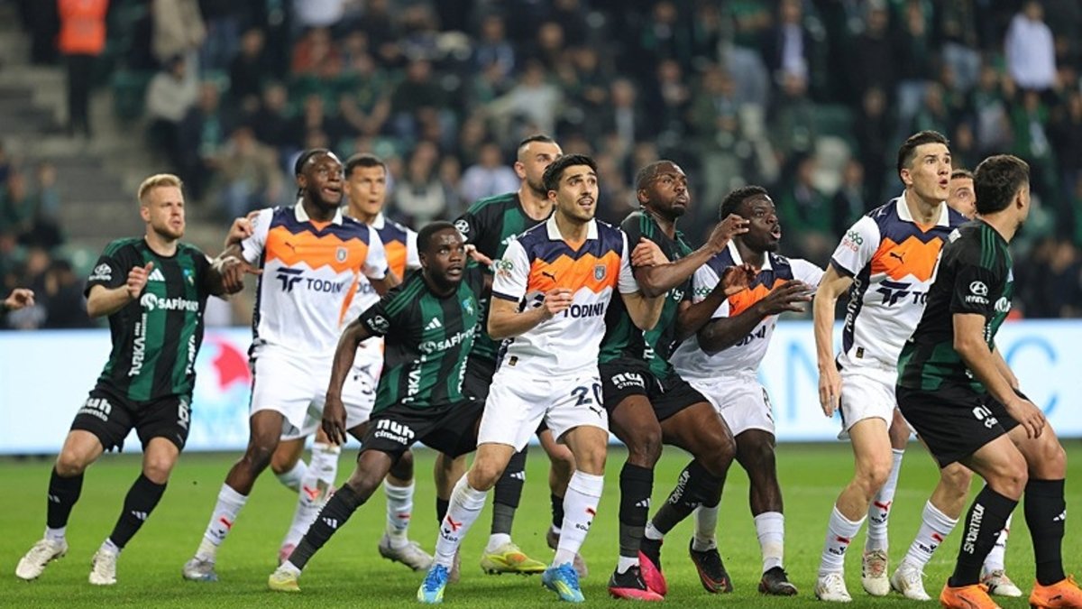 Kocaeli'de gol sesi çıkmadı! Kocaelispor ile RAMS Başakşehir berabere kaldı