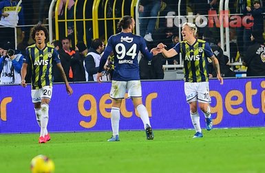 Fenerbahçe yönetimini çılgına döndüren transfer kararı! Rest...