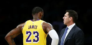 LeBron James sezonu kapattı