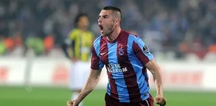Burak Yılmaz tahta oturdu