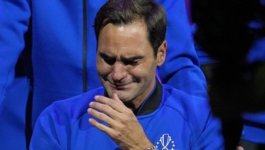'Ekselansları' Roger Federer tenise veda etti! Gözyaşlarını tutamadı...