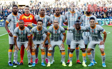 O an objektiflere böyle yansıdı... Club Brugge Galatasaray maçında sürpriz! Mbaye Diagne... | Son dakika Şampiyonlar Ligi haberleri