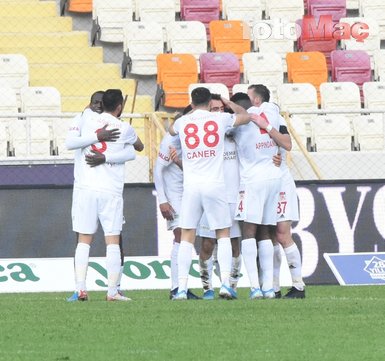 Yeni Malatyaspor - Sivasspor maçından dikkat çeken kareler