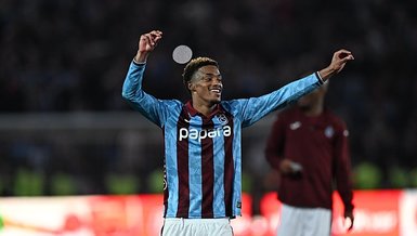 Sağ bek Wagner Pina şov