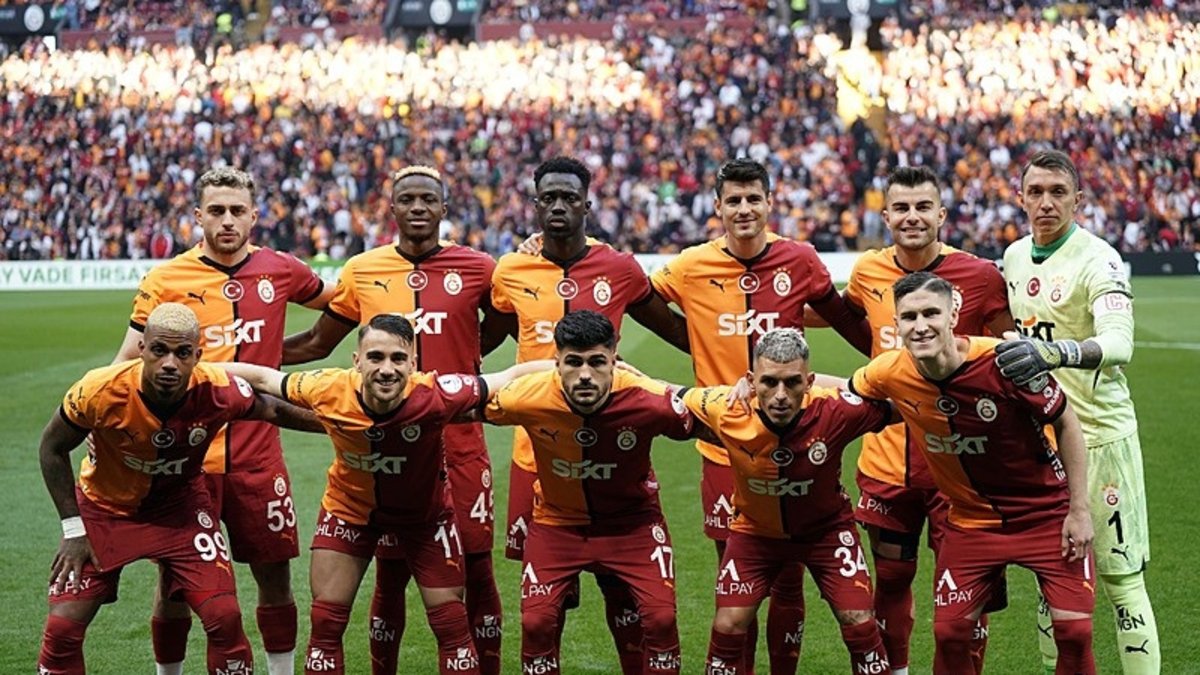 Galatasaray'da tek hedef şampiyonluk! İşte Okan Buruk'un Bellona Kayserispor maçı muhtemel 11'i Galatasaray'da tek hedef şampiyonluk! İşte Okan Buruk'un Bellona Kayserispor maçı muhtemel 11'i