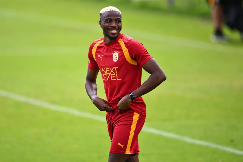 osimhen-gidiyor-mu-al-hilalden-galatasaraya-surpriz-hamle-1786620974176.jpg