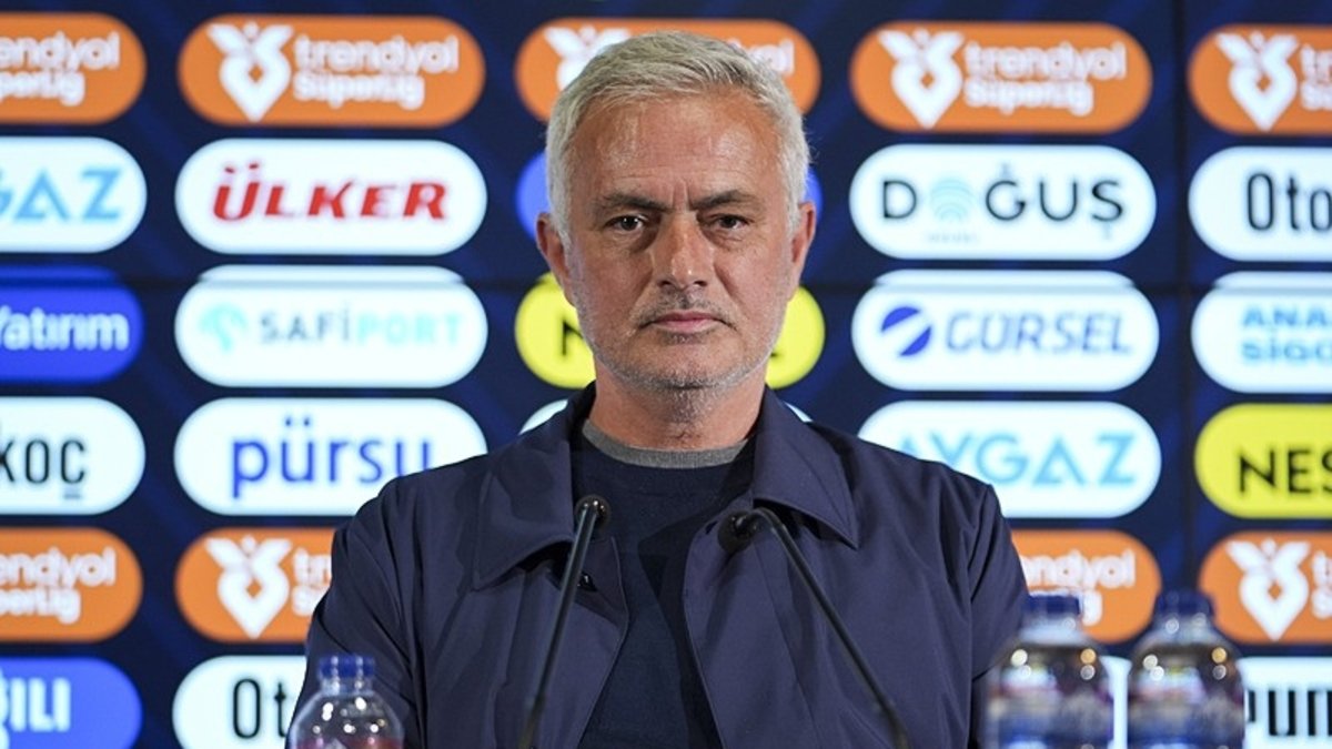 Fenerbahçe'den sürpriz 2 teknik direktör planı! Mourinho ayrılırsa... Fenerbahçe'den sürpriz 2 teknik direktör planı! Mourinho ayrılırsa...