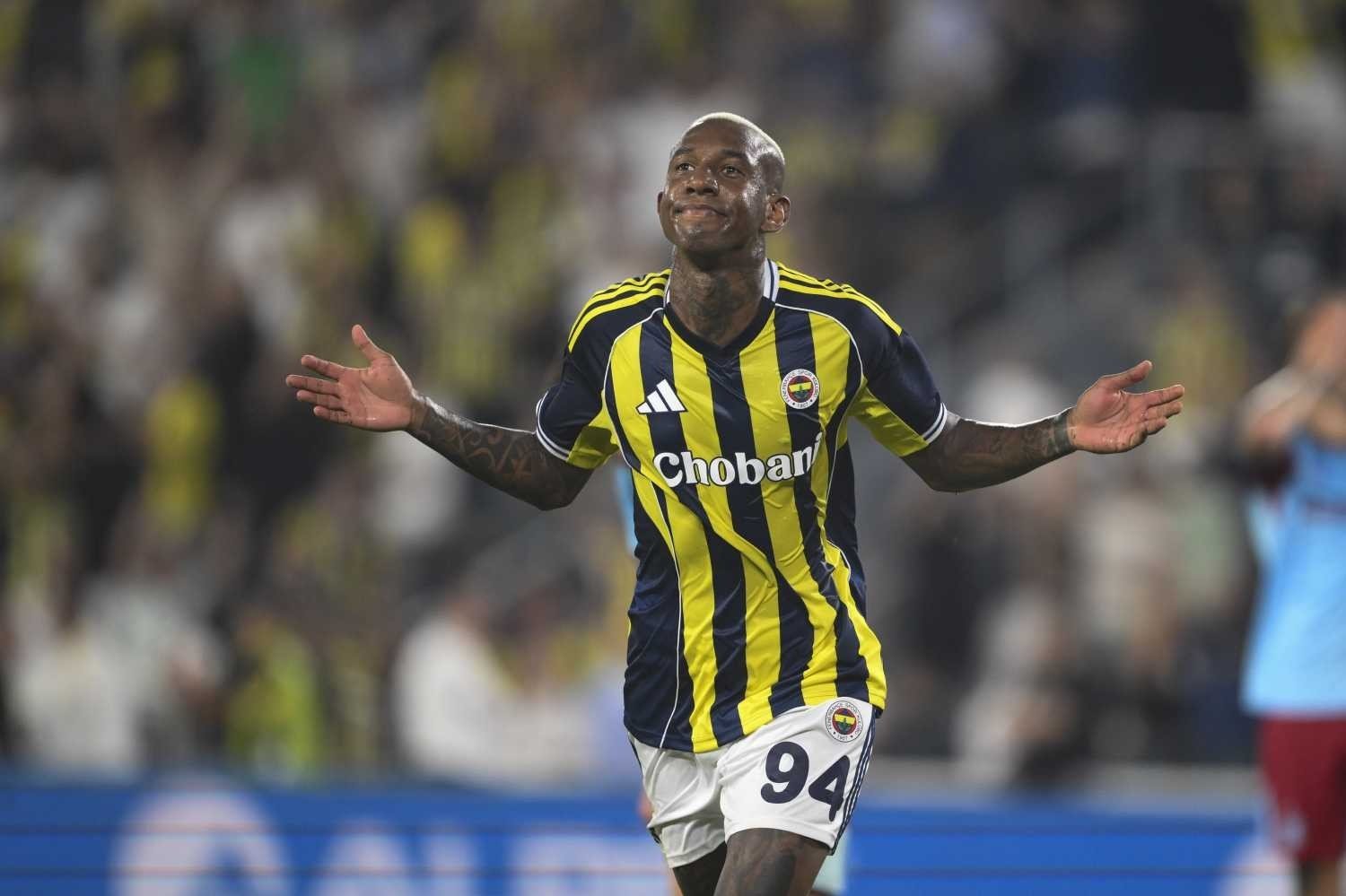 Uncertain Future for Fenerbahce’s Talisca