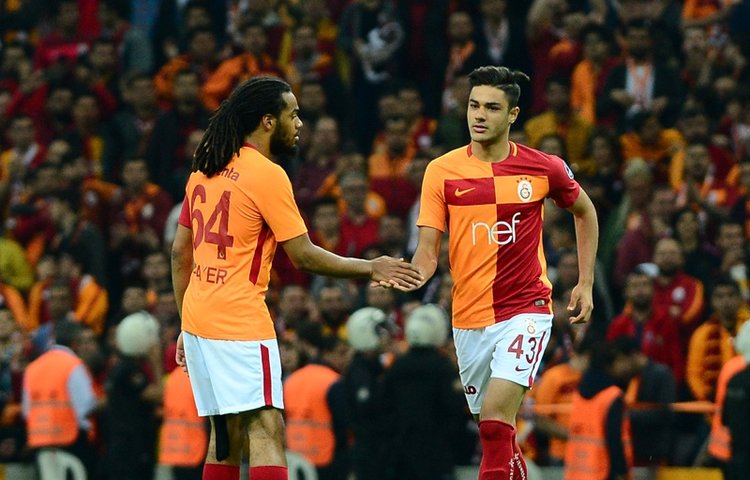 Iste Galatasaray In Yeni Yildizi Ozan Kabak Son Dakika Galatasaray Haberleri Fotograflari