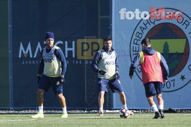 Fenerbahçe’de transfer için ayrılık şart! Yıldız isim haber bekliyor