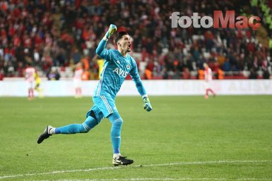 Son dakika Fenerbahçe transfer haberi: Vedat Muriqi’den sonra sıra Altay Bayındır’da! Ayrılık...