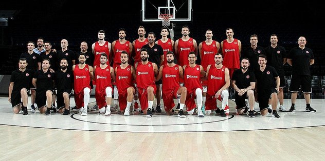 Devler tek yürek!