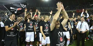 Oyuncular alacaklarını istiyor