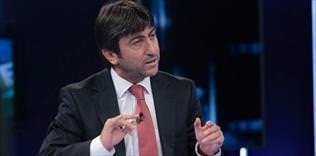 Nani zekasıyla çözdü