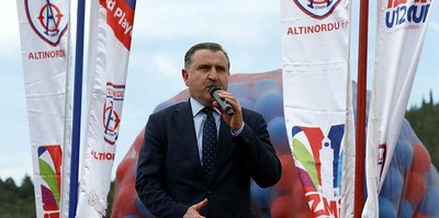 Gençlik ve Spor Bakanı Osman Aşkın Bak'tan Eczacıbaşı VitrA'ya tebrik