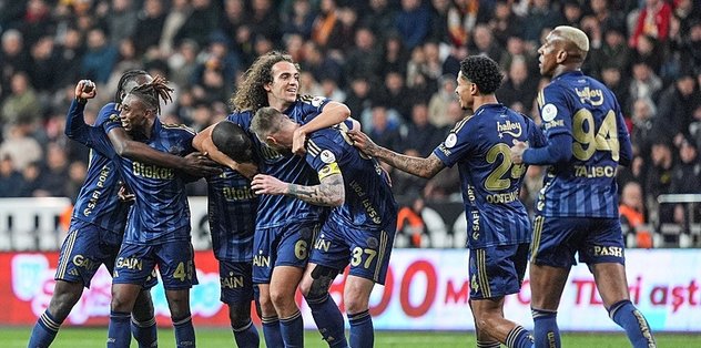 Fenerbahçe Kayseri'de 3 puanı 4 golle aldı!