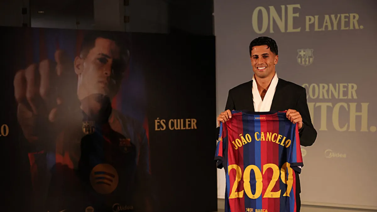 Barcelona Joao Cancelo'yu bonservisiyle transfer etti!