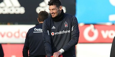 Beşiktaş'tan ayrıldı: Resmen açıklandı!