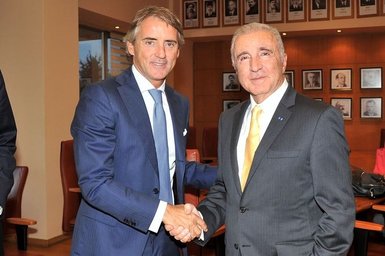 Galatasaray’ın eski hocası Mancini için şok iddia!