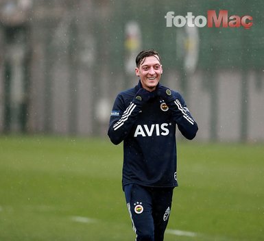 Transfer haberi: Emre Belözoğlu'dan flaş hamle! Yıldız golcü Fenerbahçe'ye