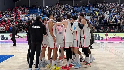 Devler bileti kaptı