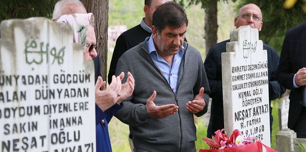 Trabzonspor trafik kazasında ölen taraftarlarını andı