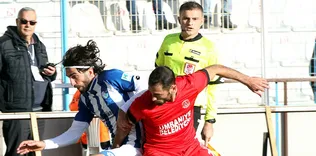 Ümraniyespor liderliğini sürdürdü