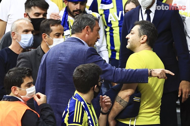 Fenerbahçe Beko Barcelona maçı sonrası Ali Koç ve bir taraftar tartıştı! İşte o anlar...