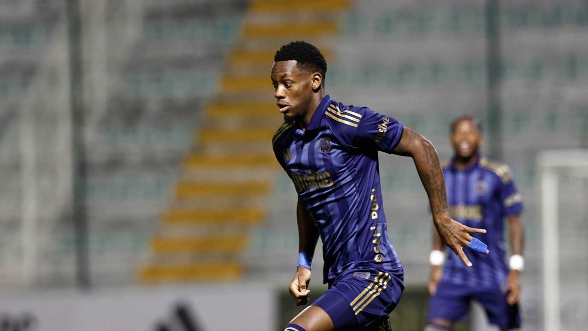 Jhon Duran gerçekten sakat mı? Sadettin Saran canlı yayında cevap verdi! Jhon Duran gerçekten sakat mı? Sadettin Saran canlı yayında cevap verdi!