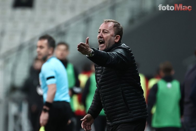 Son dakika spor haberi: Beşiktaş Teknik Direktörü Sergen Yalçın'dan futbolculara sert uyarı