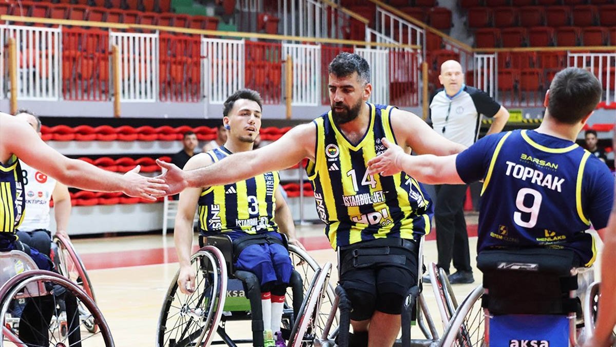 Tekerlekli Sandalye Basketbol Süper Ligi'nde Fenerbahçe Jet finale yükseldi!