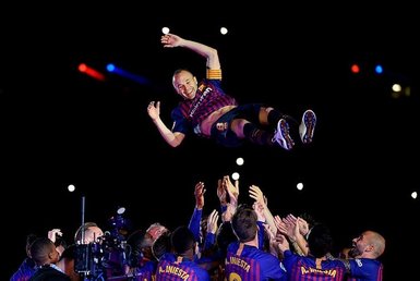 Iniesta Barcelona’ya veda etti