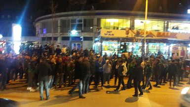 Bursaspor taraftarından yönetime protesto! Tesislerde ortalık karıştı