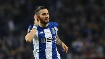 Gözler Porto’da