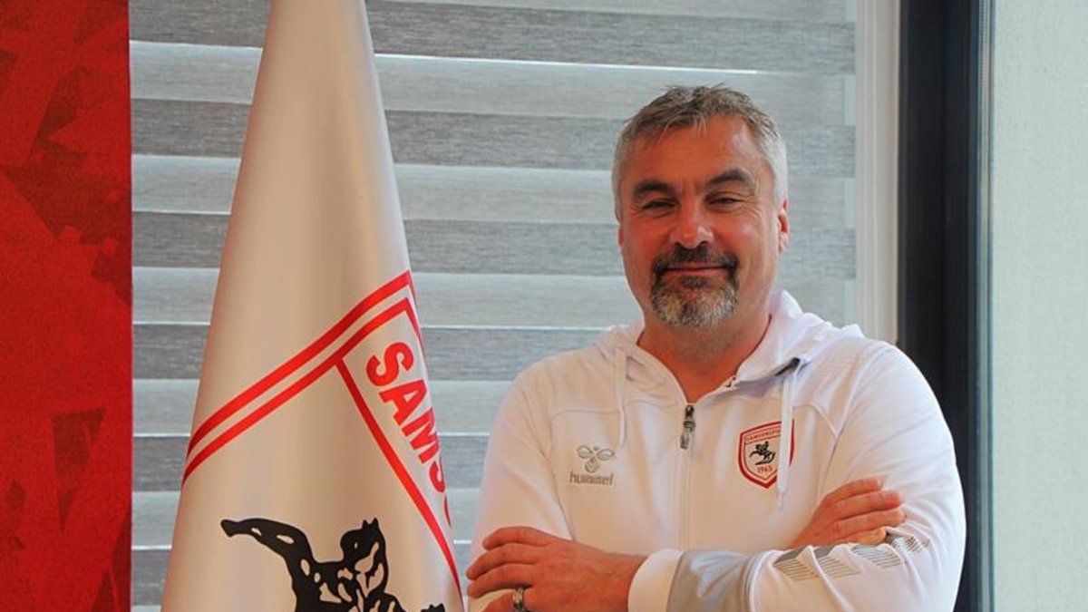 Reeder Samsunspor Teknik Direktörü Thomas Reis: Hanemize artı 3 puan daha ekledik. Evimize yüzümüzde bir gülücükle dönüyoruz Reeder Samsunspor Teknik Direktörü Thomas Reis: Hanemize artı 3 puan daha ekledik. Evimize yüzümüzde bir gülücükle dönüyoruz