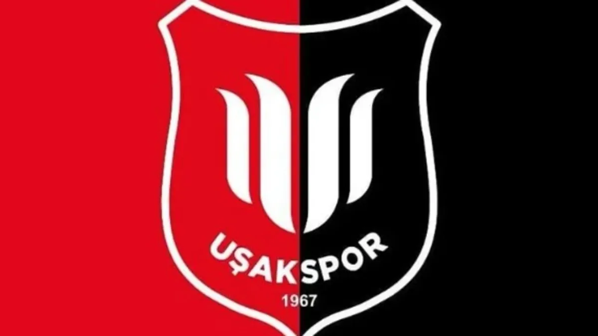 Uşakspor Kamil Komili ile anlaştı