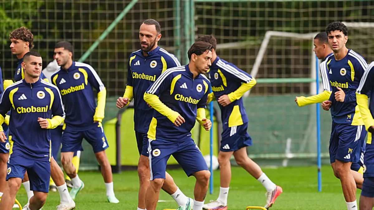 Fenerbahçe'nin Aston Villa maçı kamp kadrosu belli oldu
